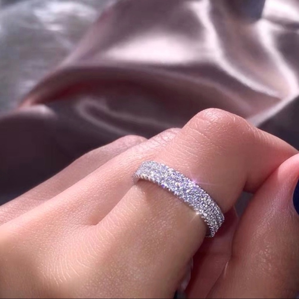 ✨LAST ONE✨925 Sterling Silver Diamond Ring - Picture 2 of 6
